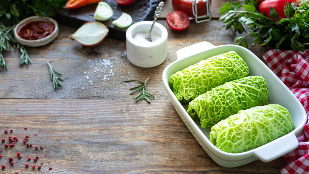 Blähungen nach Wirsing, Wirsing-Rouladen in einer Auflaufform