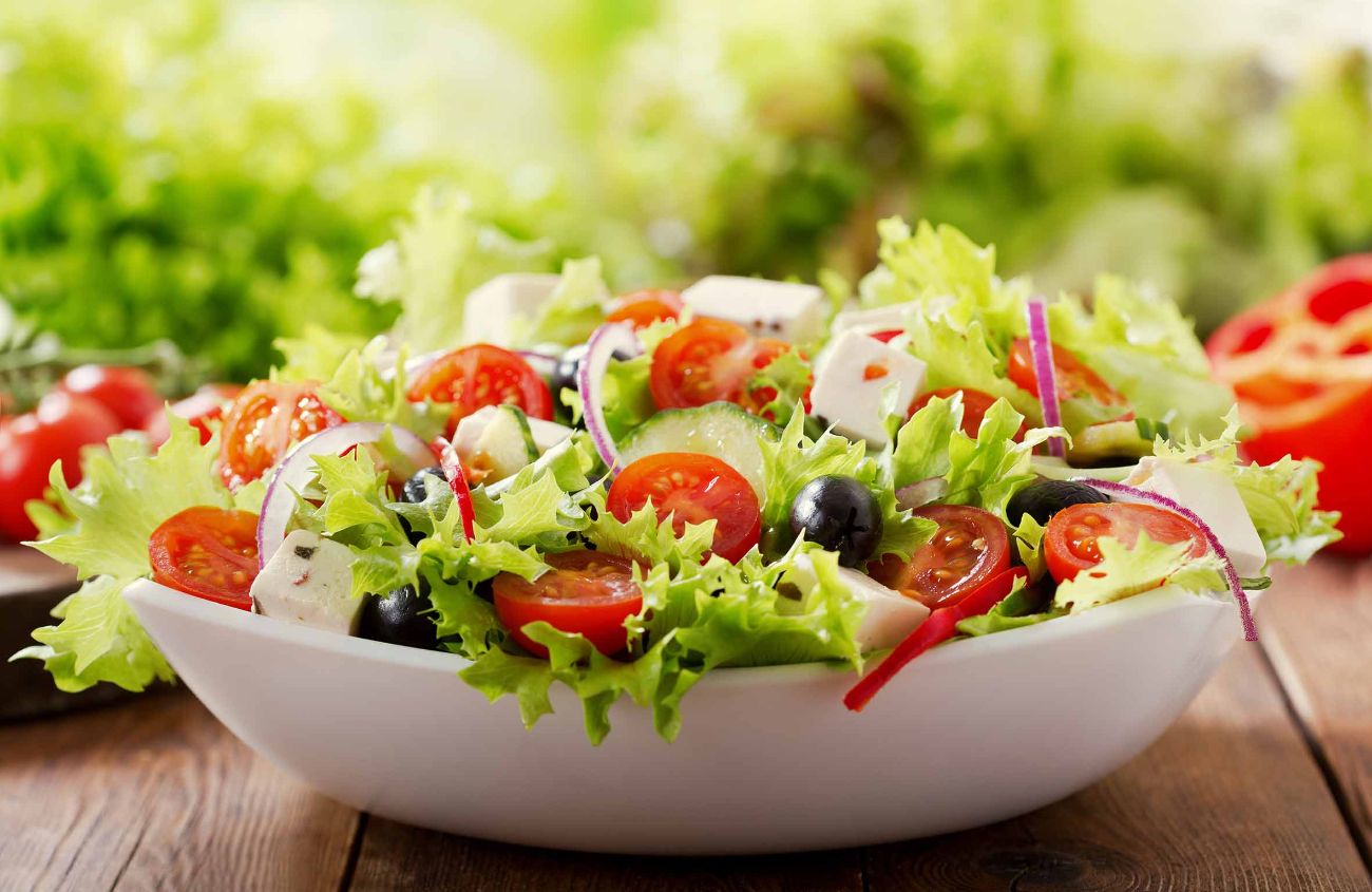 Durchfall nach Salat, Eine Schüssel voll mit buntem Salat