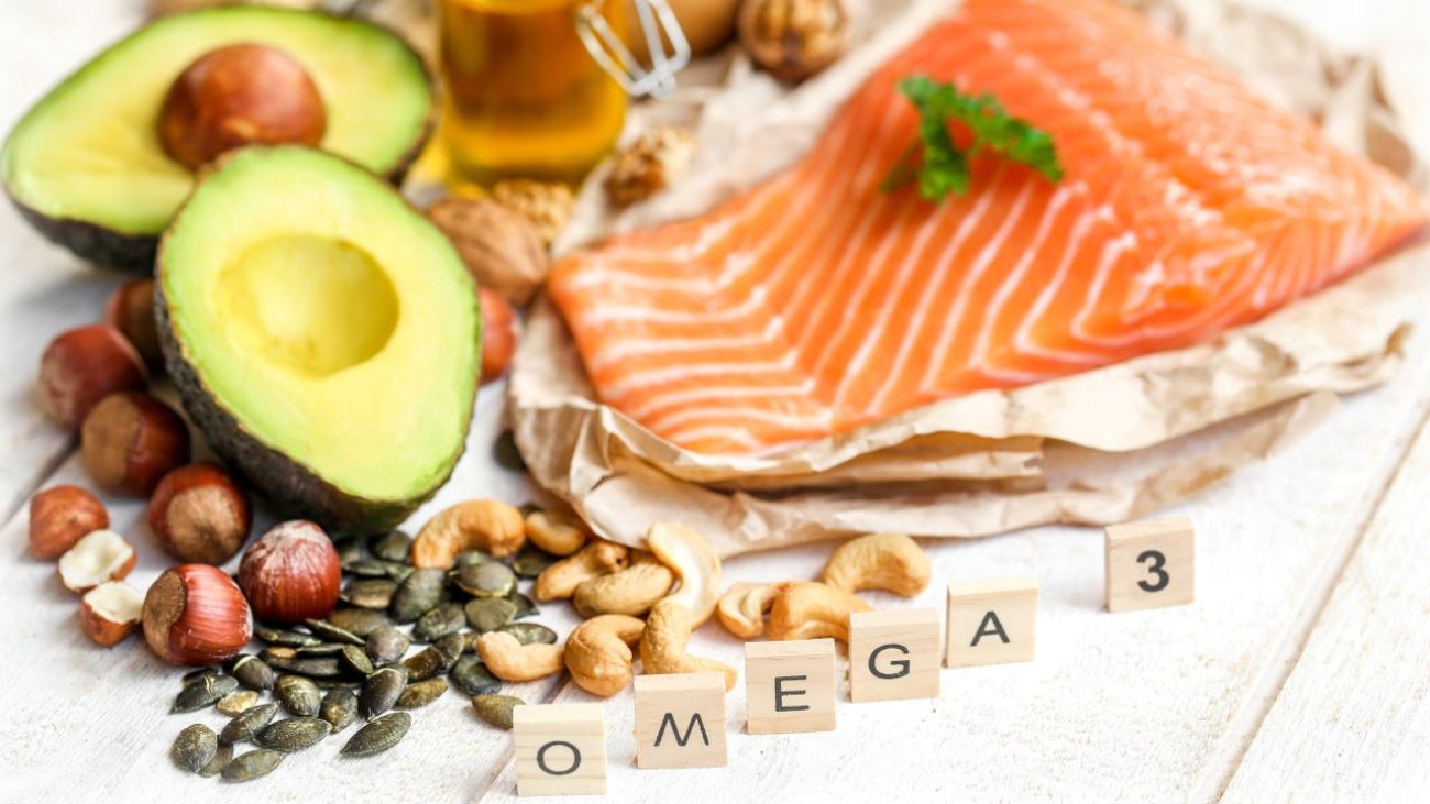 Fettunverträglichkeit, Avocado, Lachs und weitere Lebensmittel mit hohem Omega-3-Gehalt