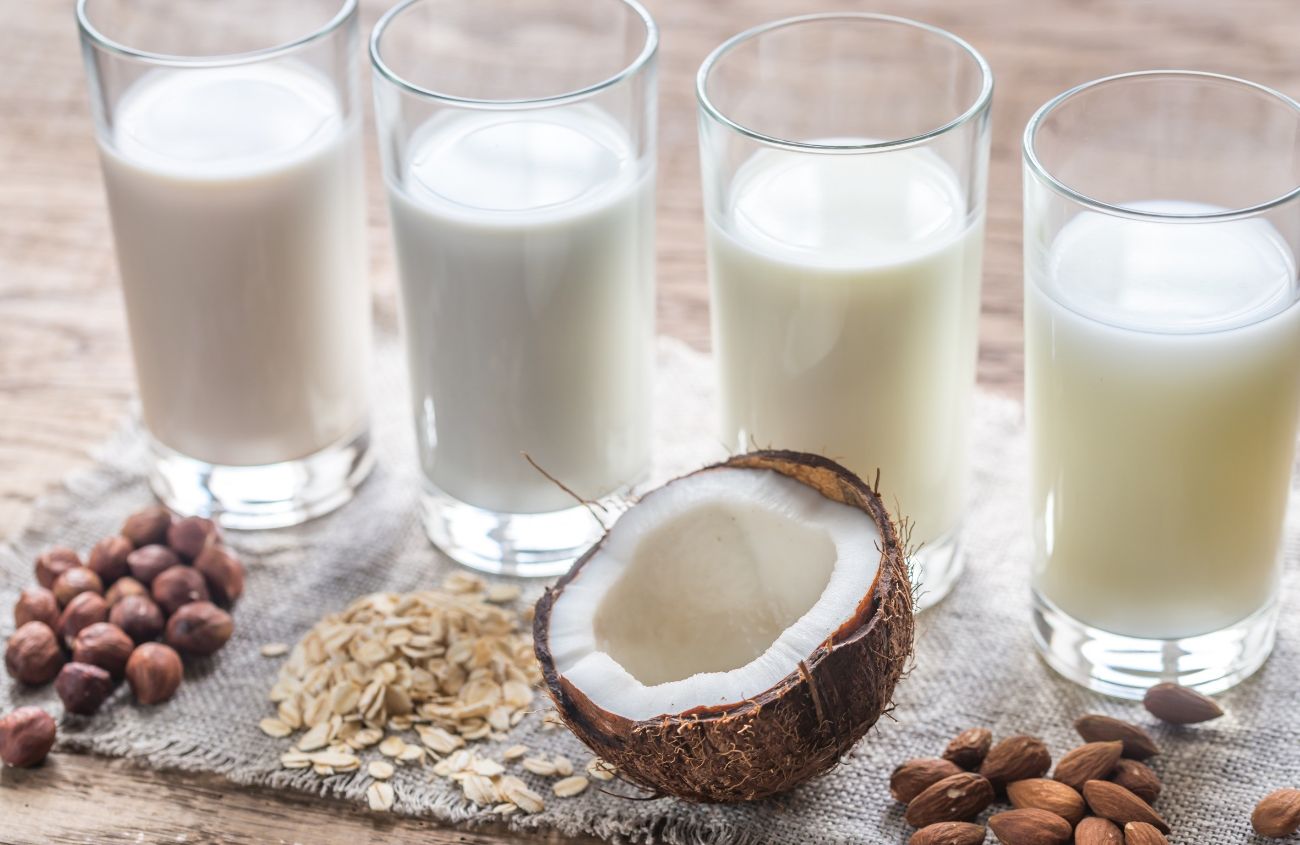 Hafermilch-Unverträglichkeit: Verschiedene Milchalternativen