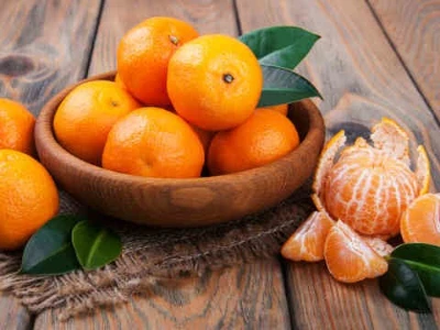 Mandarinen-Allergie, einige Mandarinen in einer Schüssel