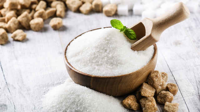 Zucker und Darmflora, eine Schüssel voll Zucker